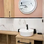 1br Luxury With Sea View And Parking Space Lägenhet Varna