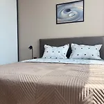1br Luxury With Sea View And Parking Space Lägenhet *