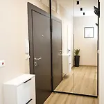 Lägenhet 1br Luxury With Sea View And Parking Space *