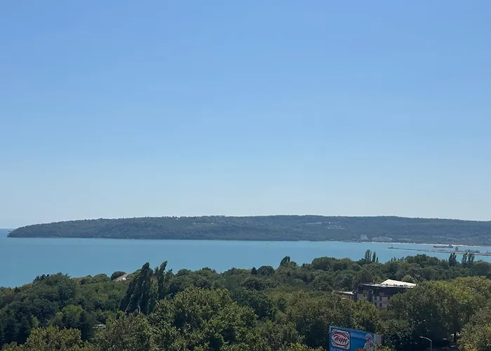 1br Luxury With Sea View And Parking Space Apartment Warna