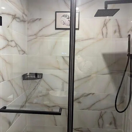 1br Luxury With Sea View And Parking Space דירה *