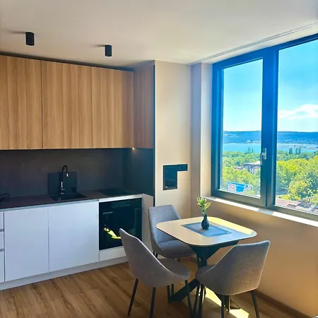 1br Luxury With Sea View And Parking Space ヴァルナ