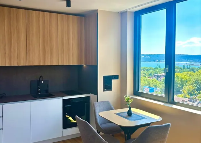 1br Luxury With Sea View And Parking Space Varna